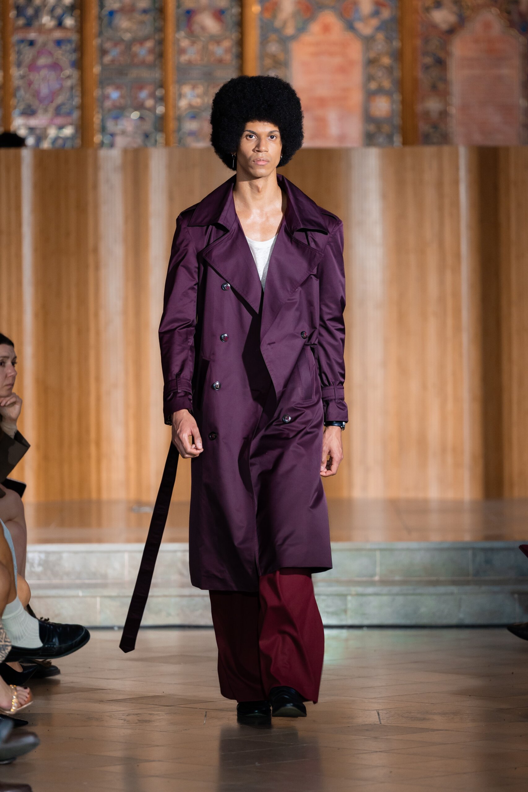 Модель на подіумі London Fashion Day